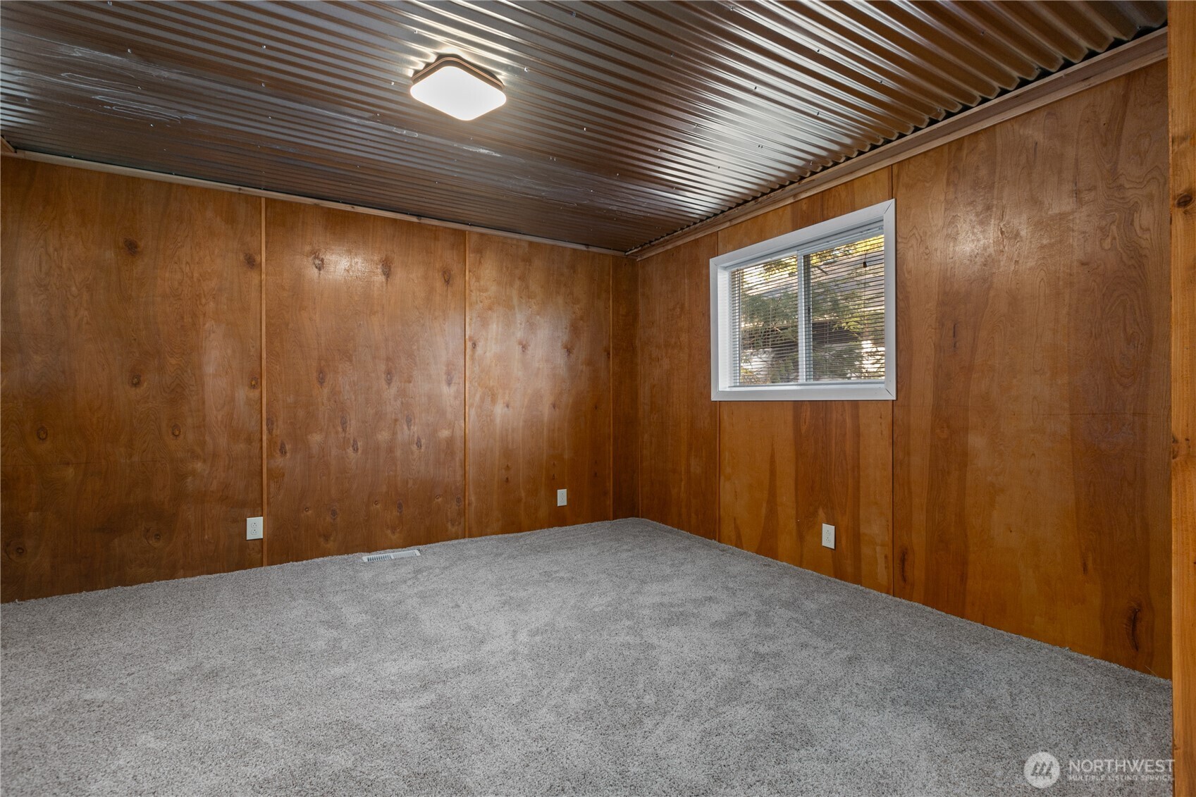 8676 Bell Court