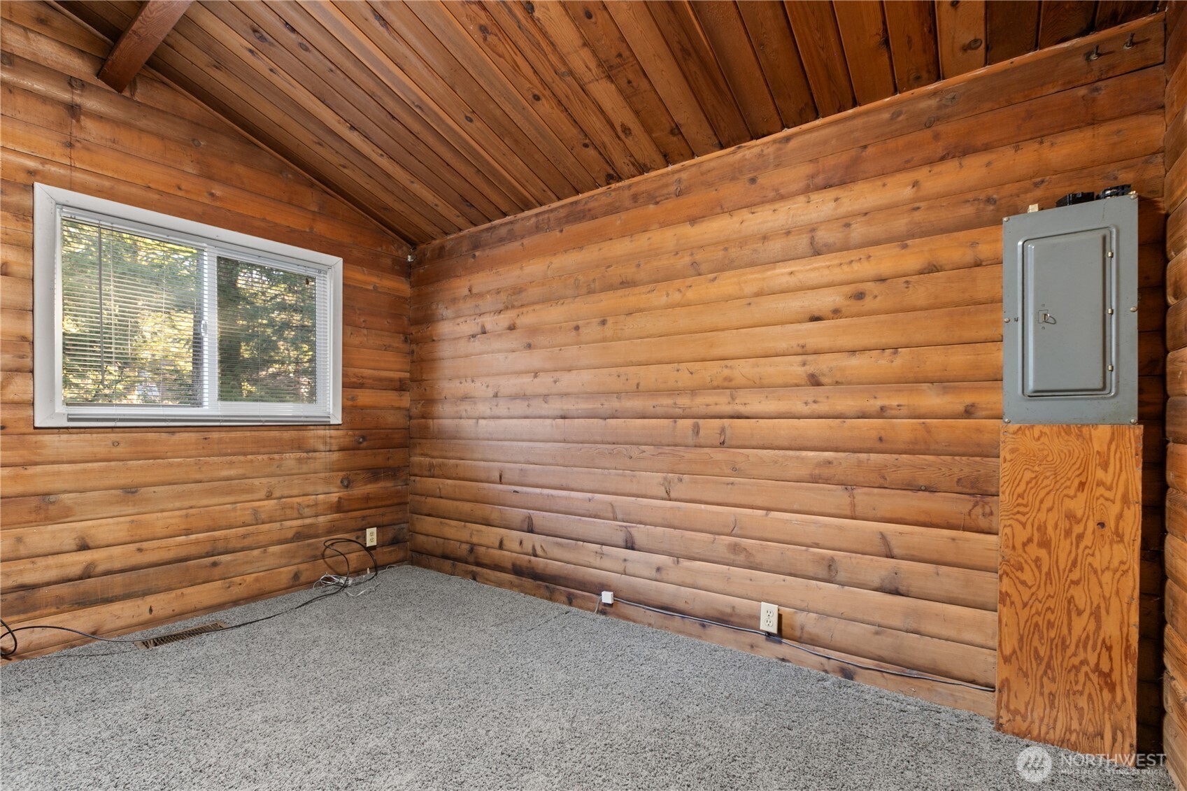 8676 Bell Court