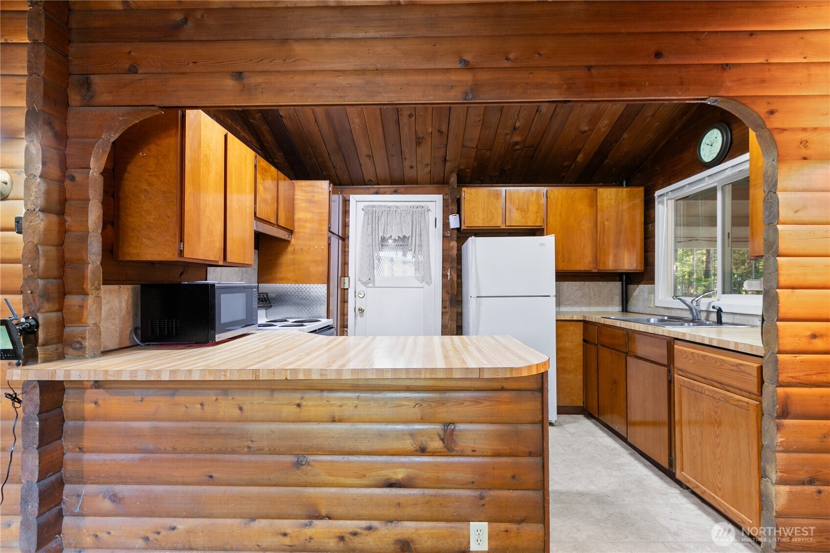 8676 Bell Court
