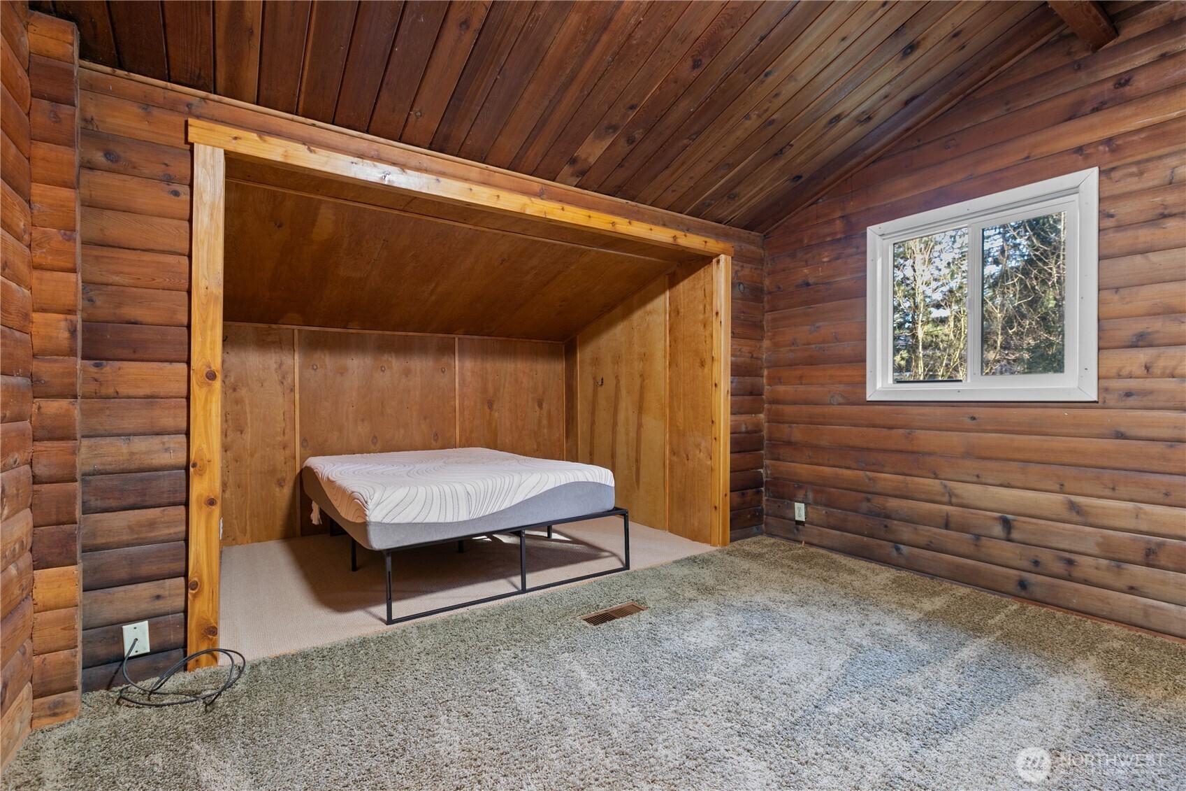 8676 Bell Court