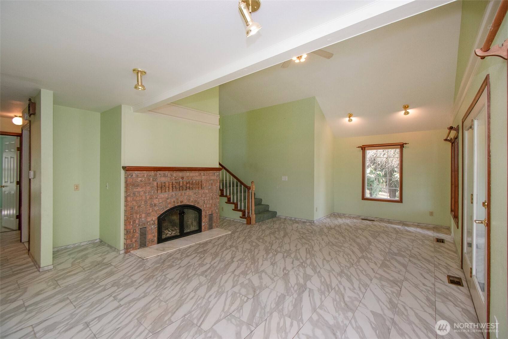 153 Spencer Rd