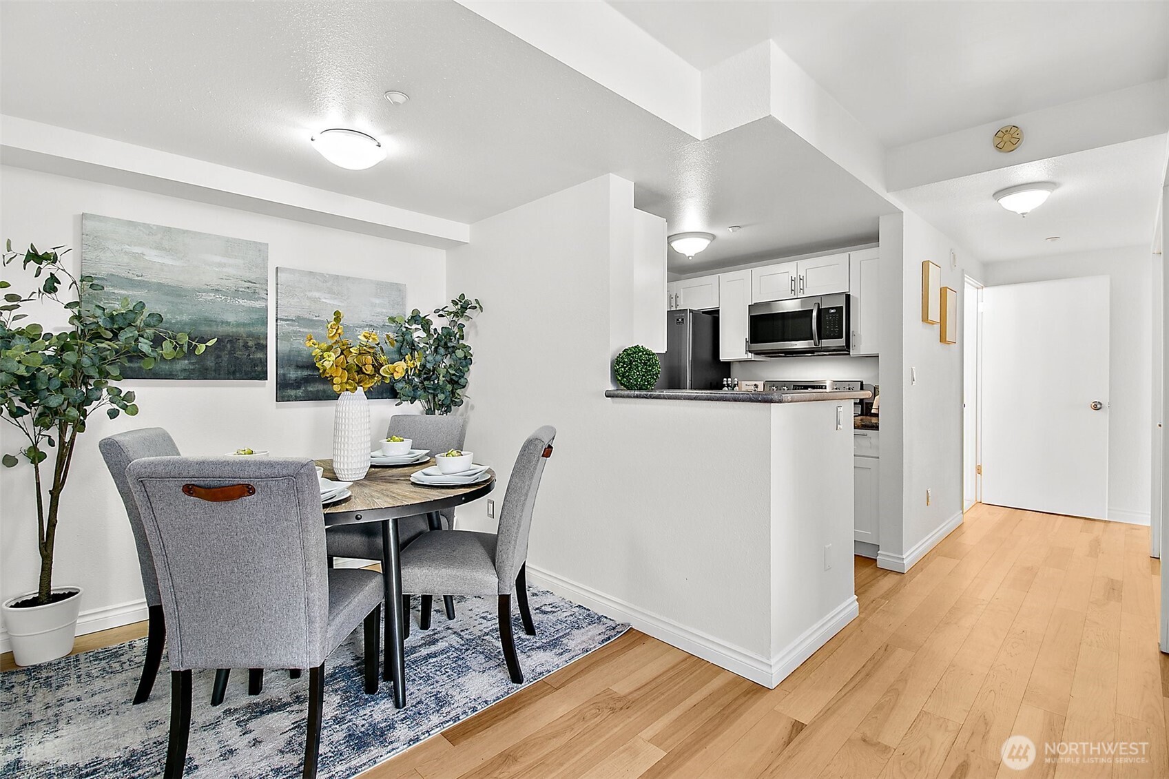 1415 2nd Avenue Unit: 2206