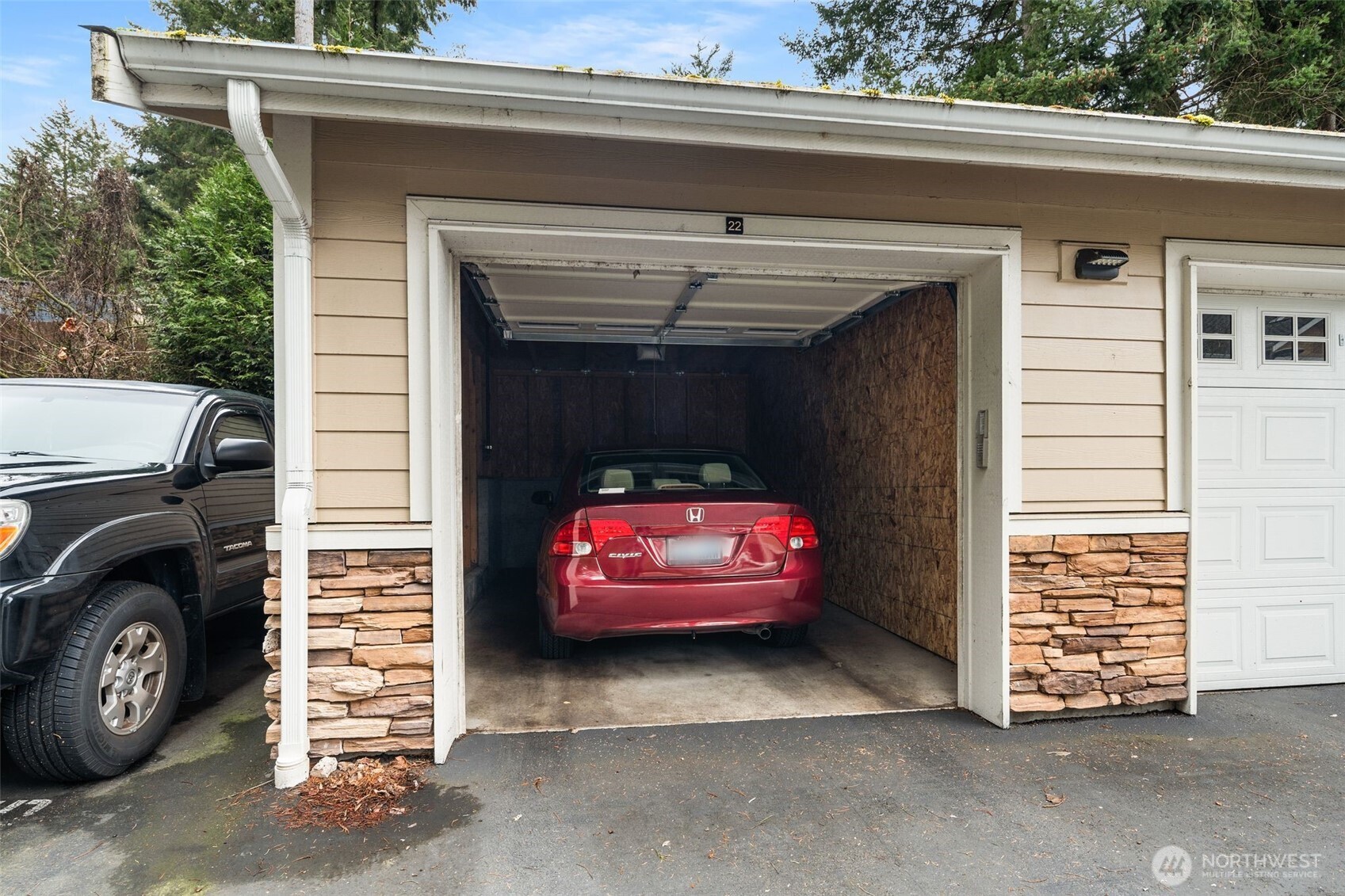 8535 Avondale Road NE Unit: A303