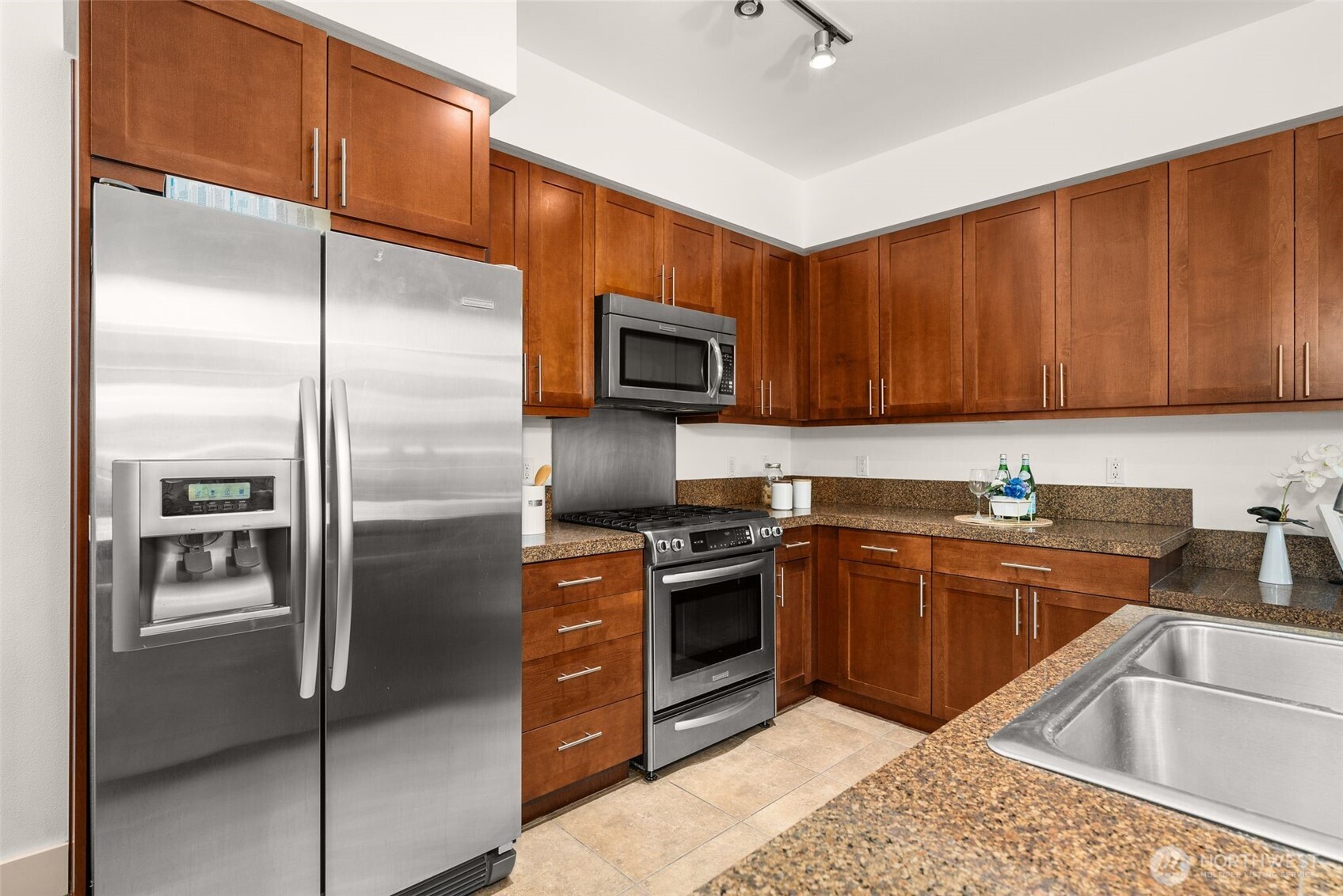 8535 Avondale Road NE Unit: A303
