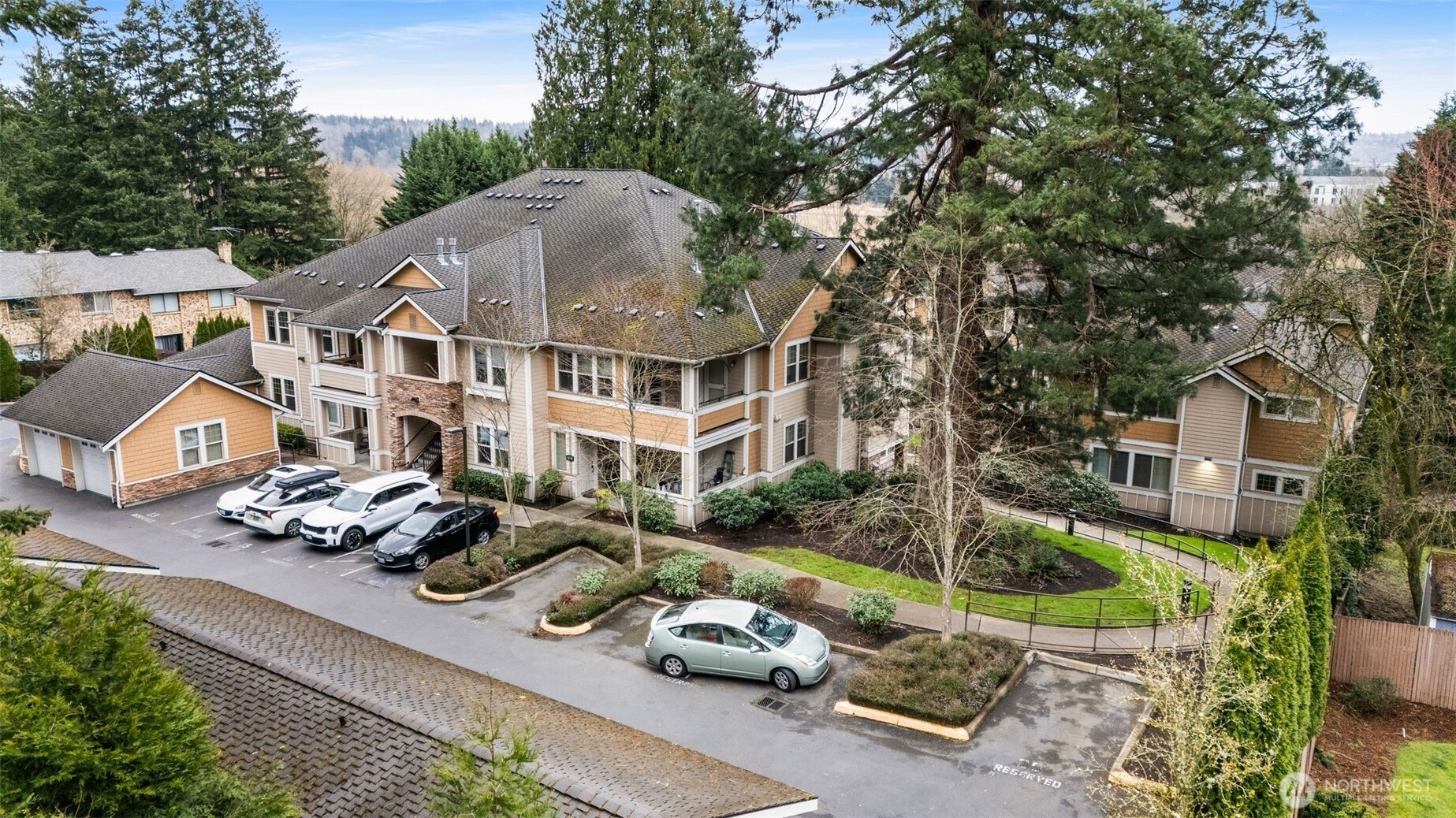 8535 Avondale Road NE Unit: A303