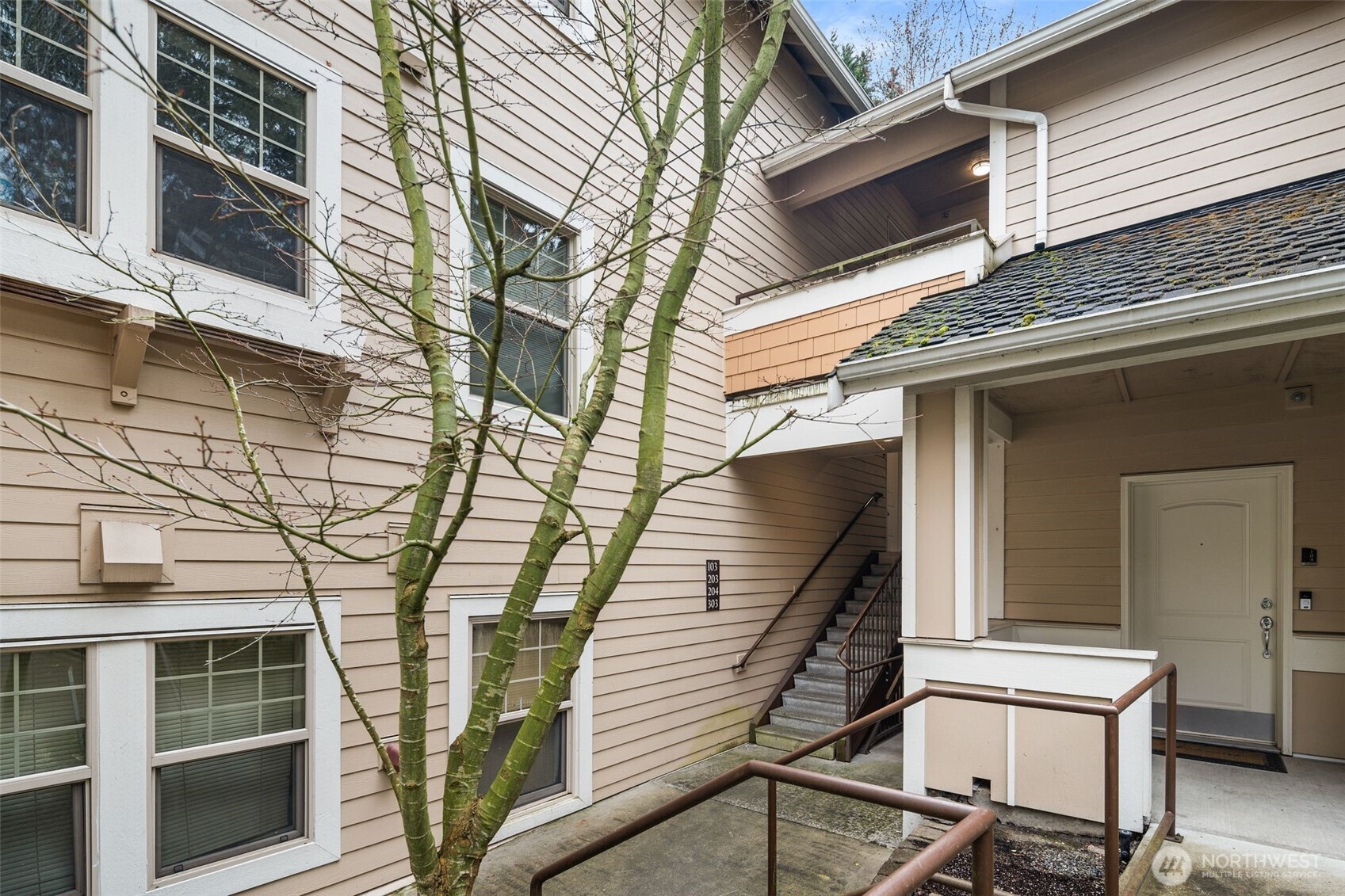 8535 Avondale Road NE Unit: A303