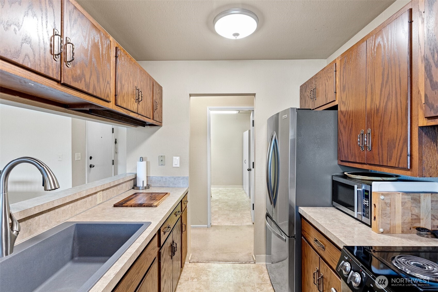 2021 N LaVenture Road Unit: 303
