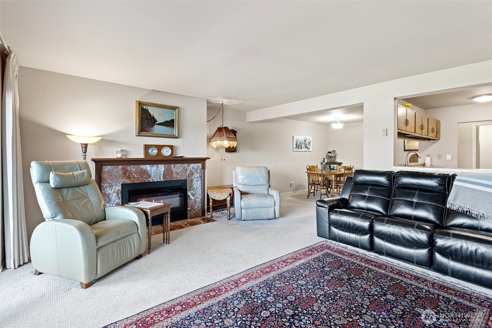 2021 N LaVenture Road Unit: 303