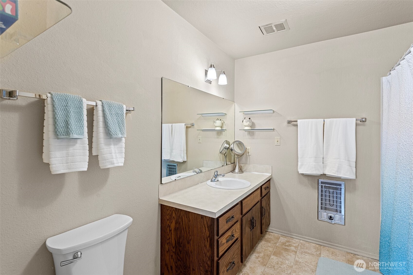 2021 N LaVenture Road Unit: 303