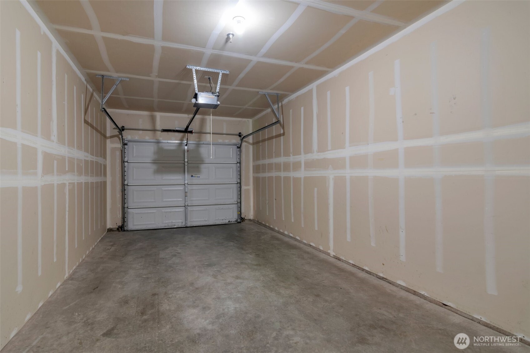 10523 221st Lane NE Unit: 204