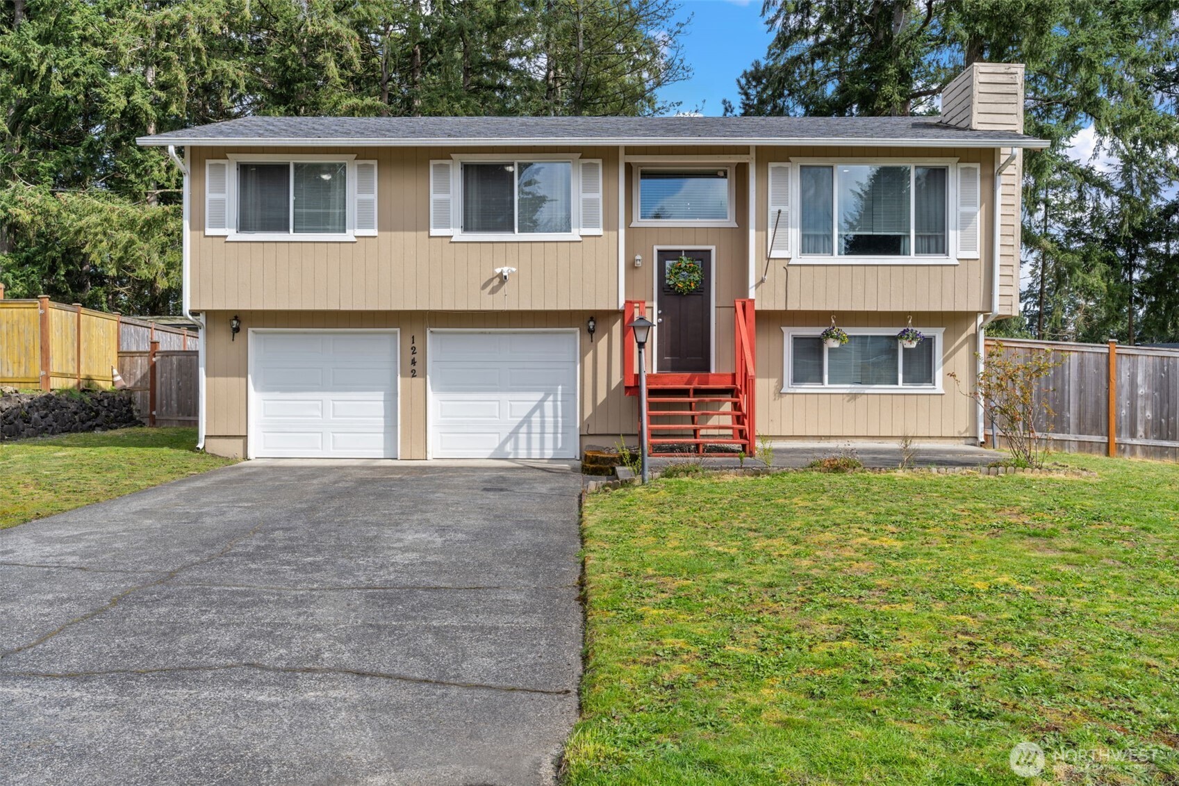 1242 Alki Street NE