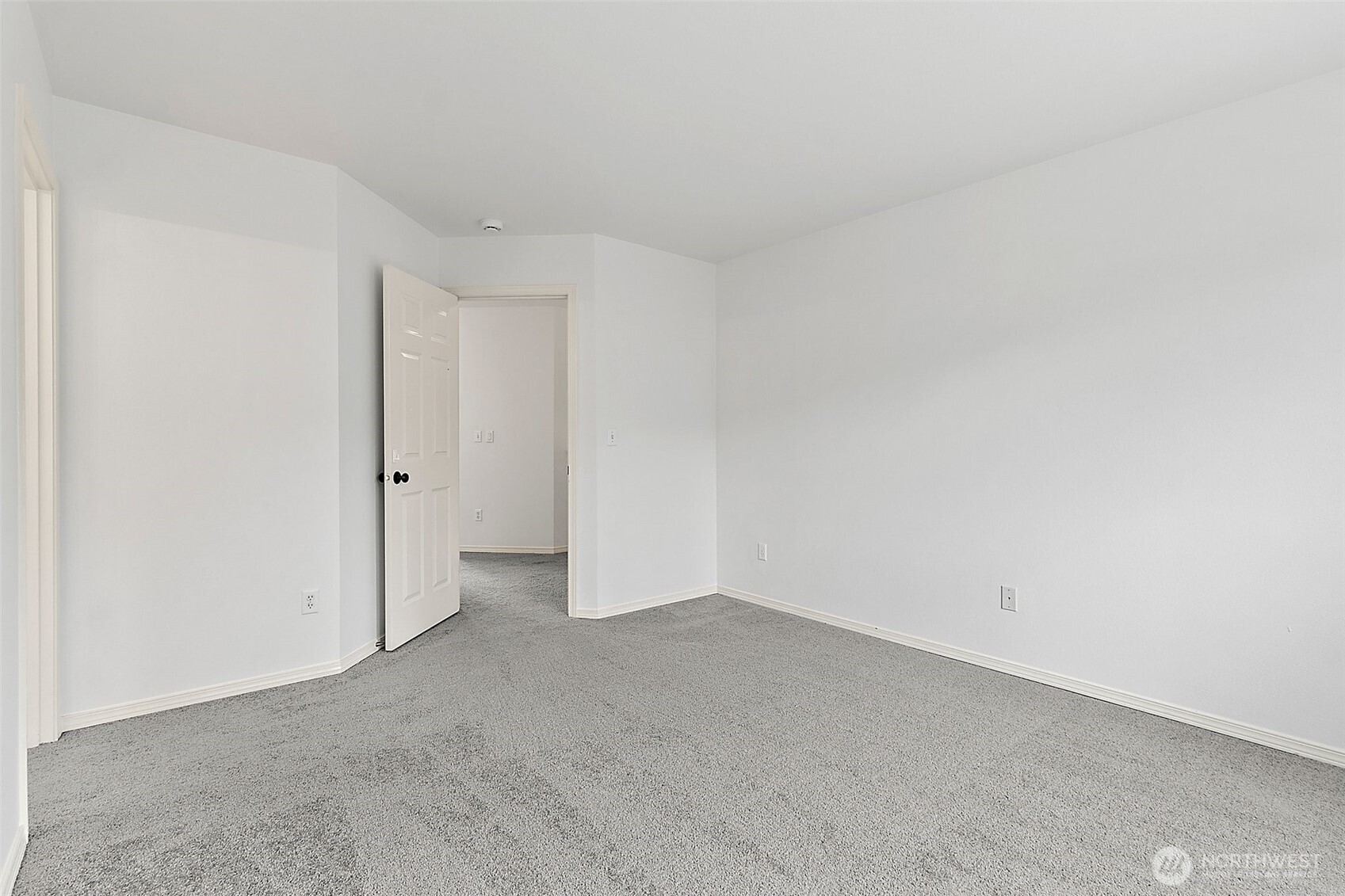 2210 SE 27th