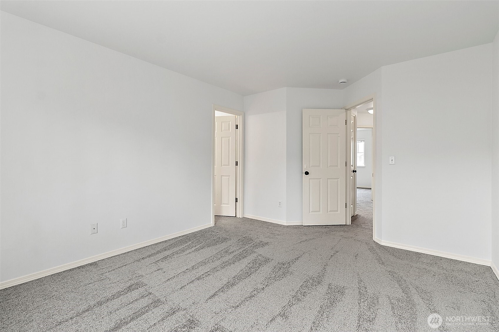 2210 SE 27th