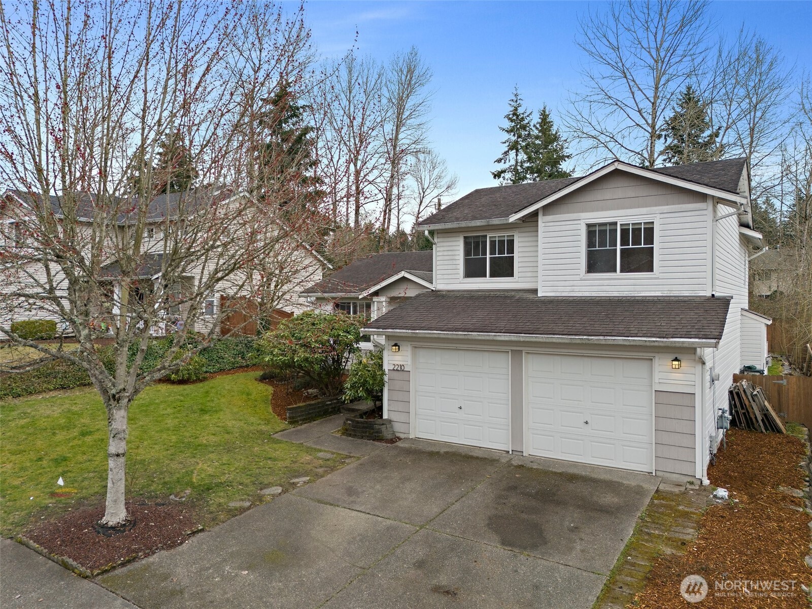 2210 SE 27th