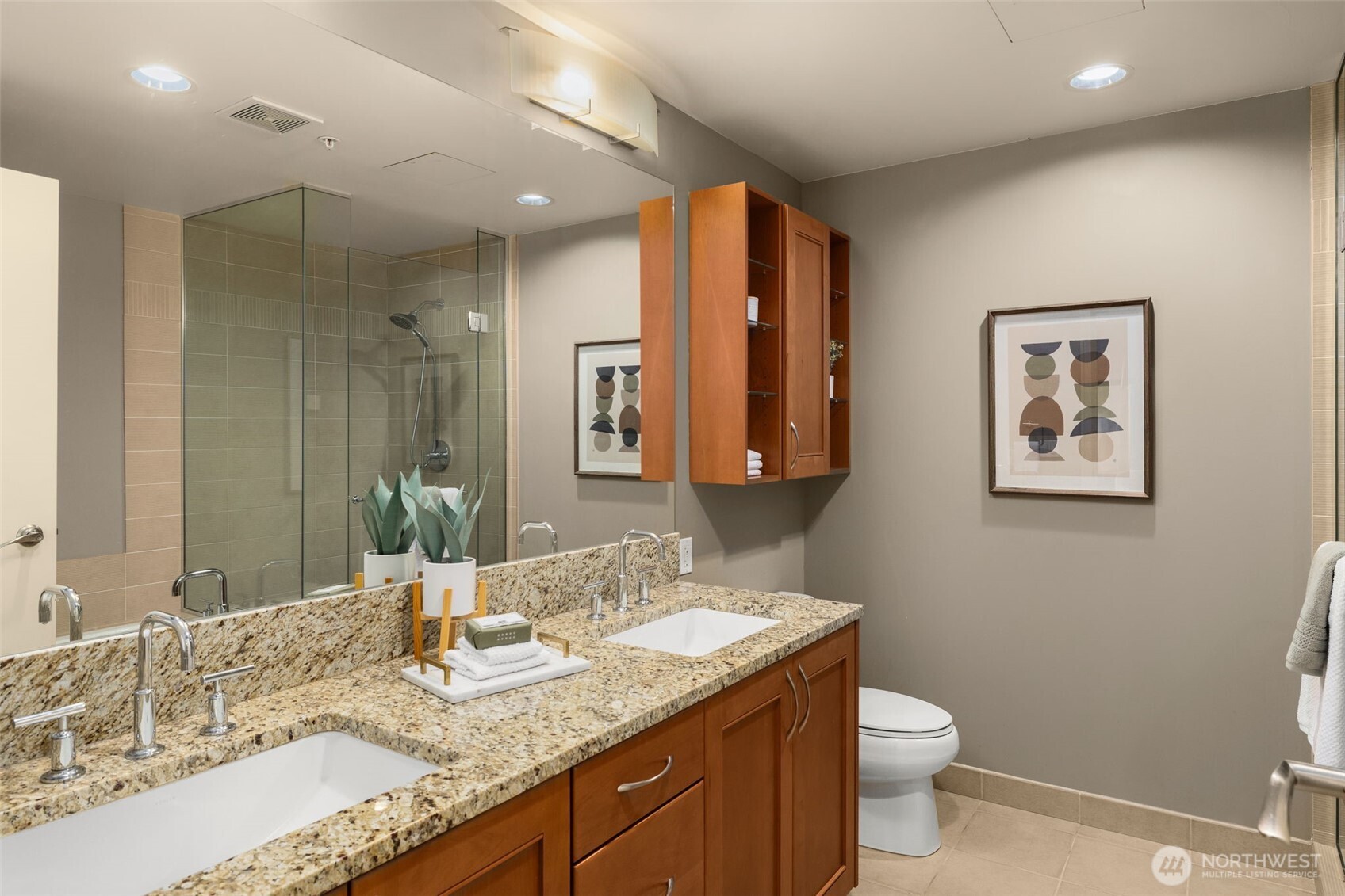 10650 NE 9th Place Unit: 1127