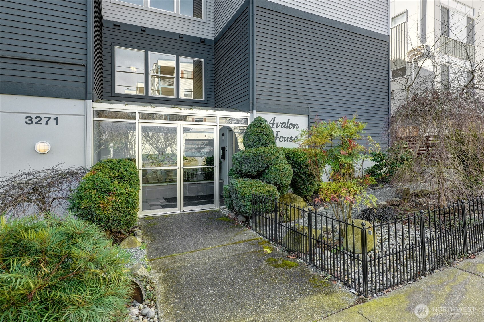 3271 SW Avalon Way Unit: 103