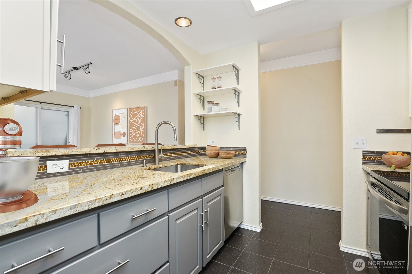 3271 SW Avalon Way Unit: 103