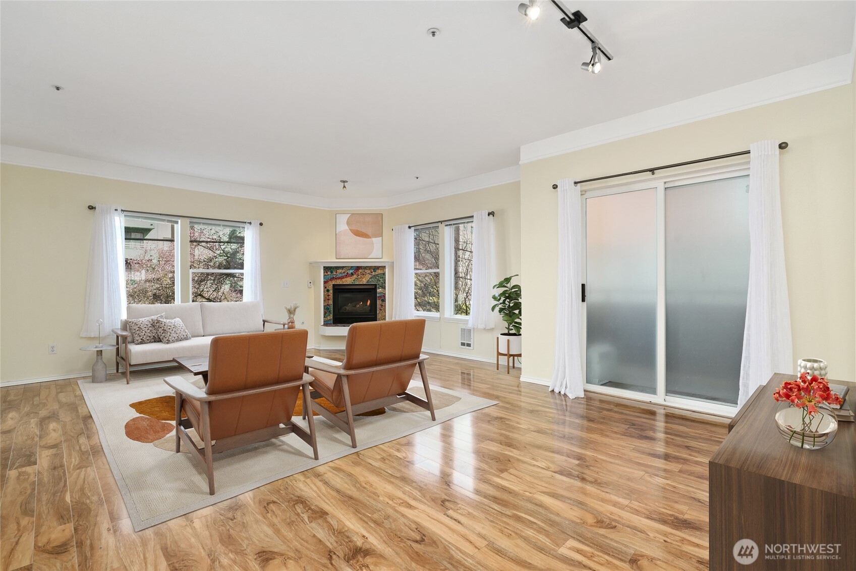 3271 SW Avalon Way Unit: 103
