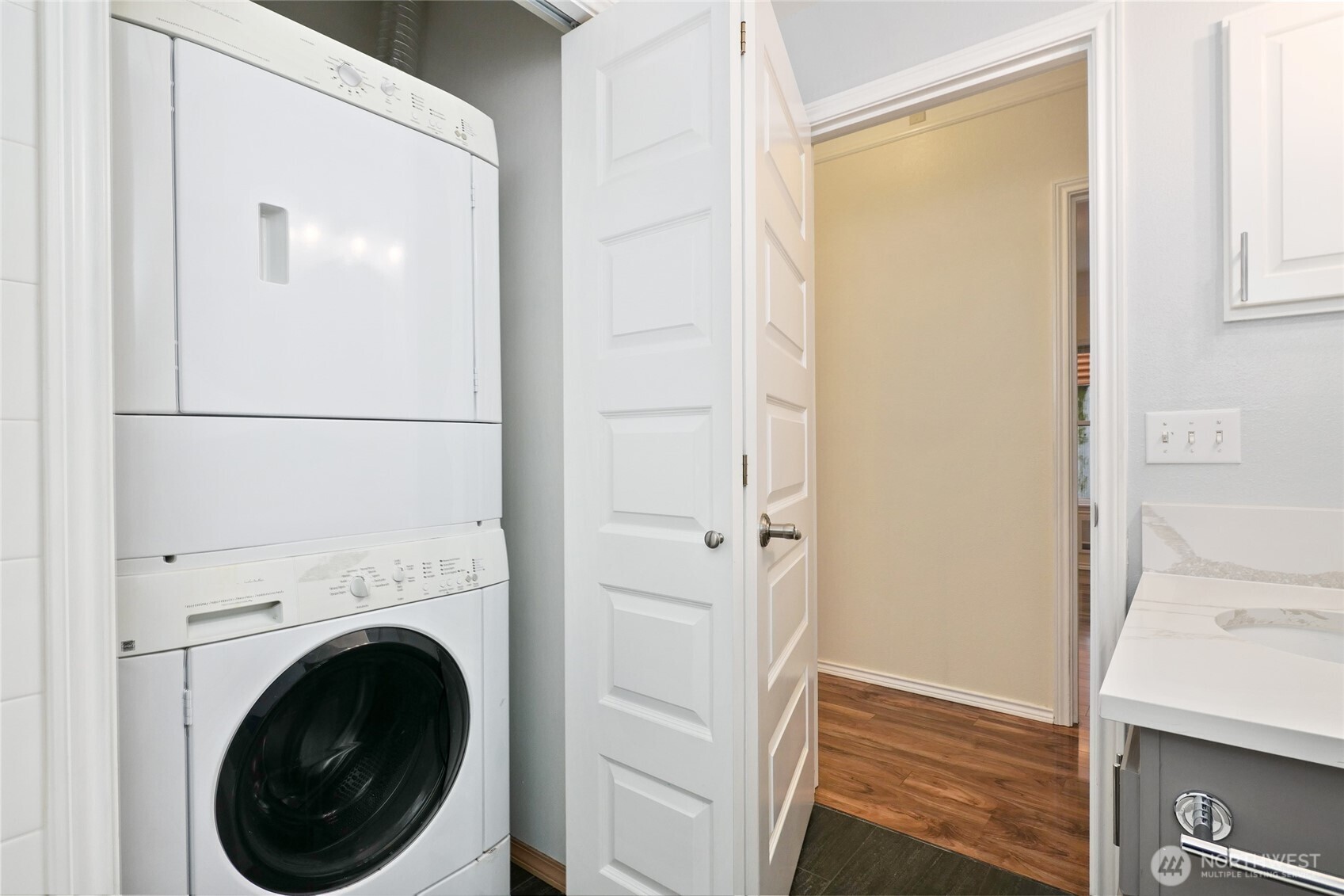 3271 SW Avalon Way Unit: 103