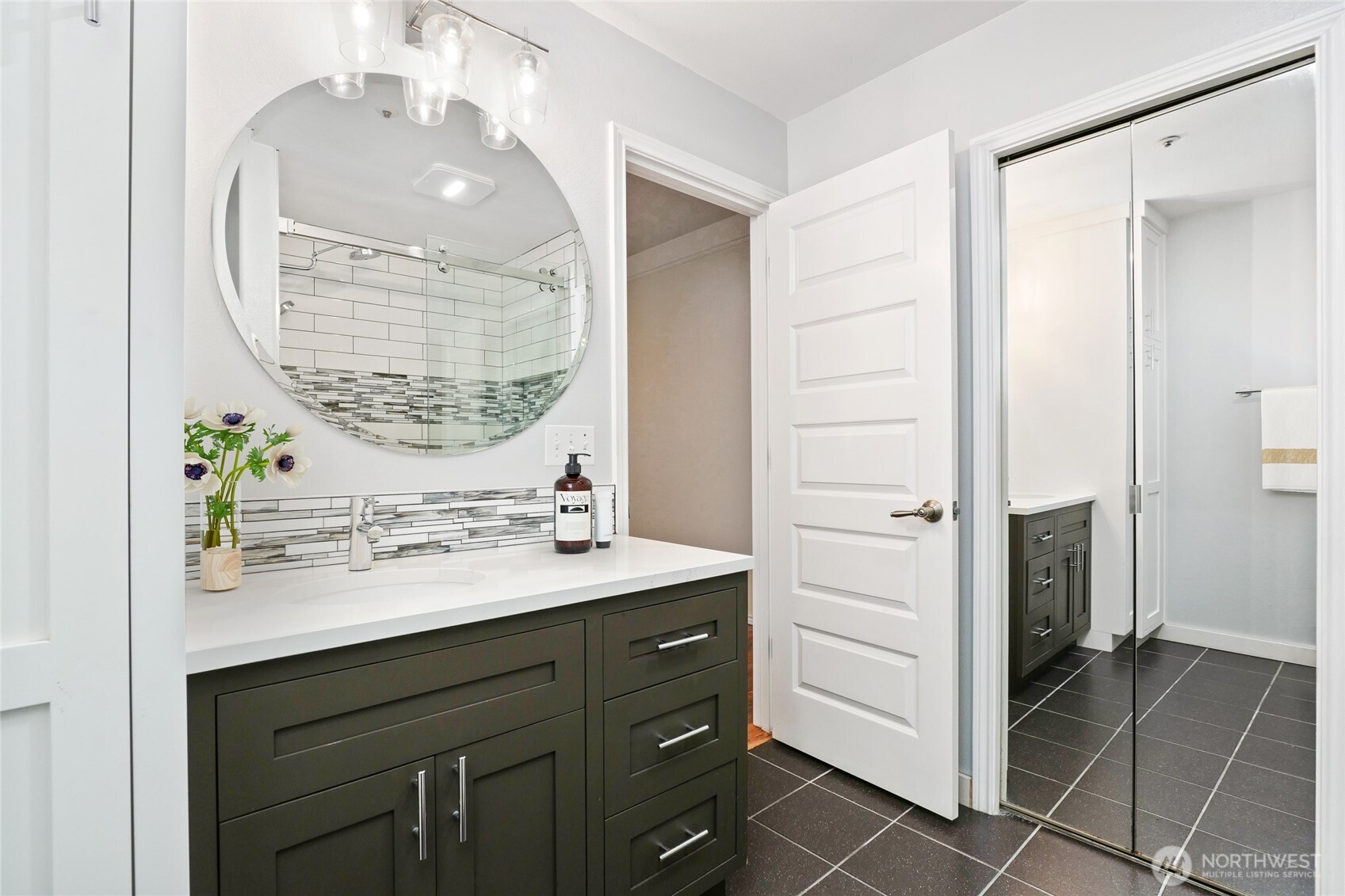 3271 SW Avalon Way Unit: 103