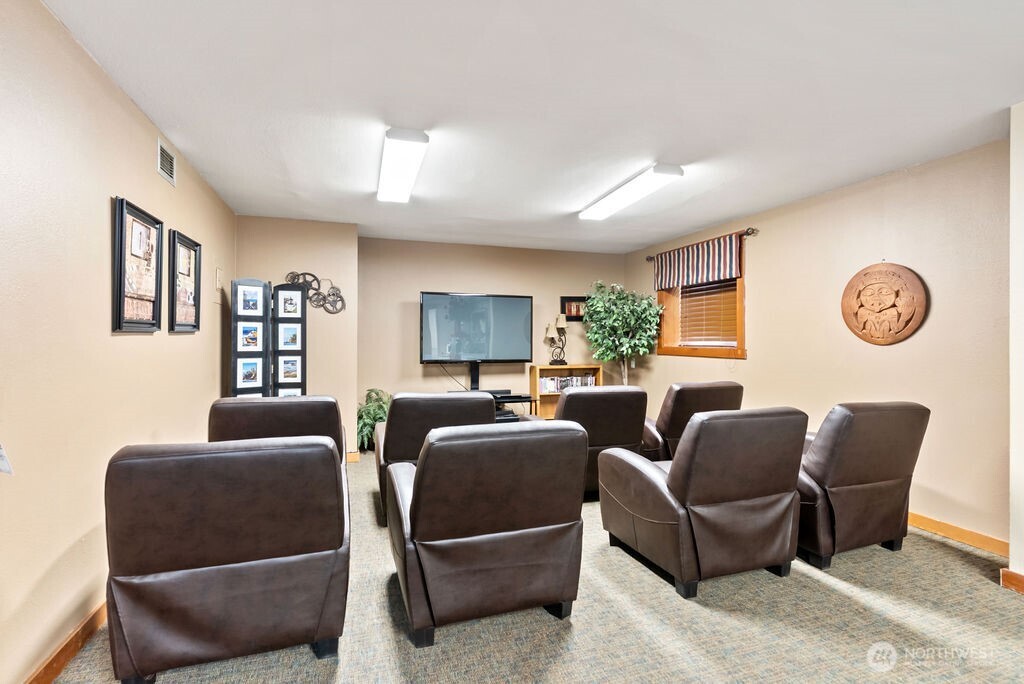 2500 370th Street Unit: 183