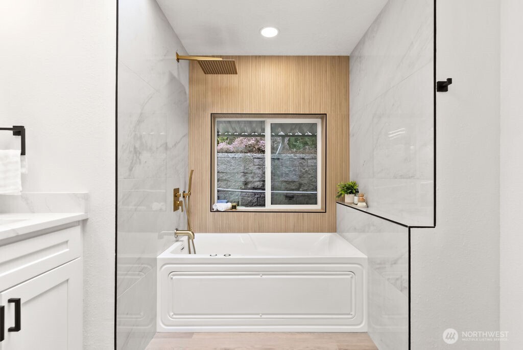 2500 370th Street Unit: 183