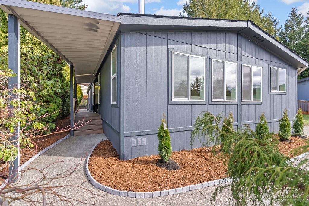2500 370th Street Unit: 183