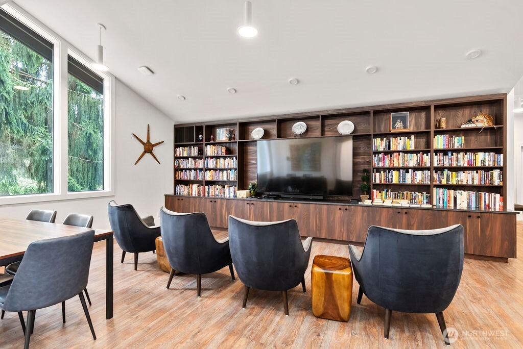 2500 370th Street Unit: 183