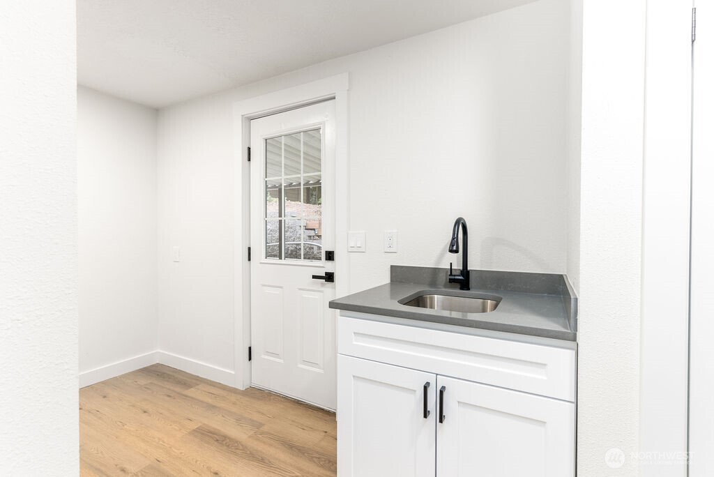 2500 370th Street Unit: 183
