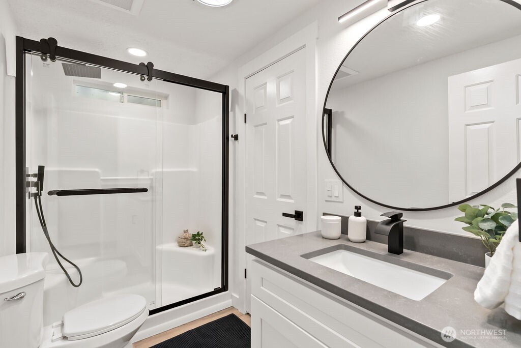 2500 370th Street Unit: 183