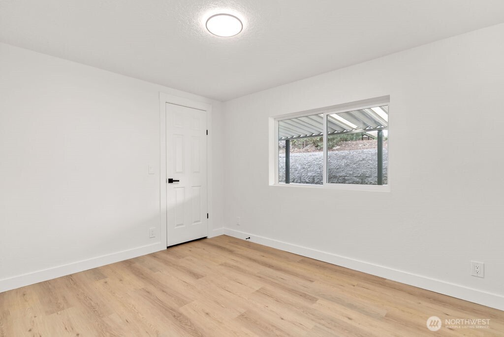 2500 370th Street Unit: 183