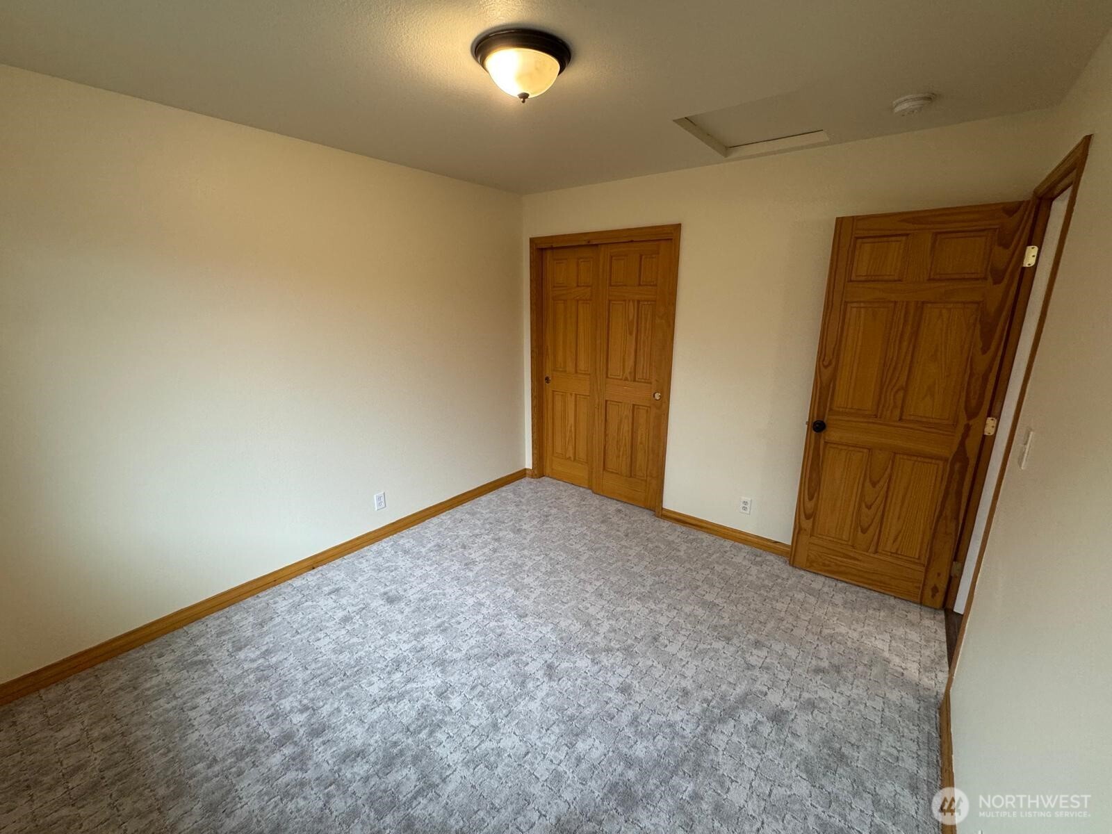 475 SE Barrington Drive Unit: D