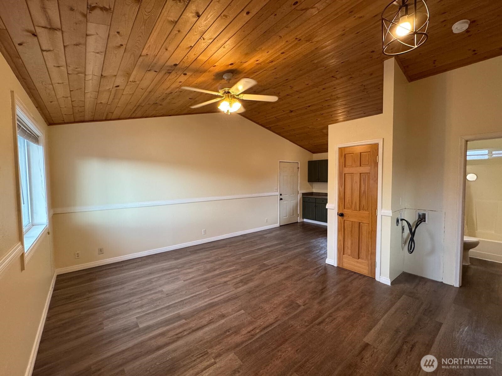 475 SE Barrington Drive Unit: D