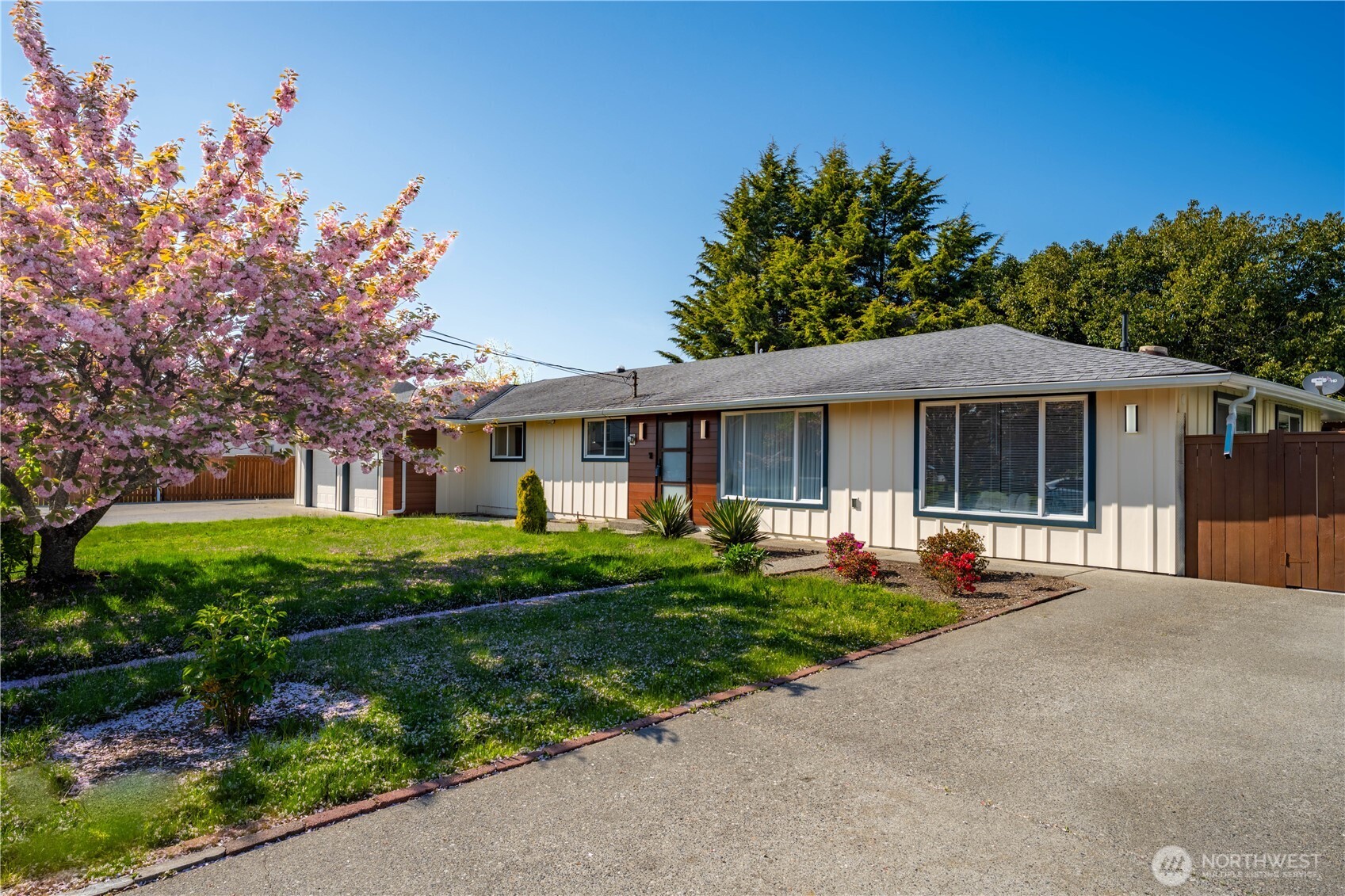 701 105th SW