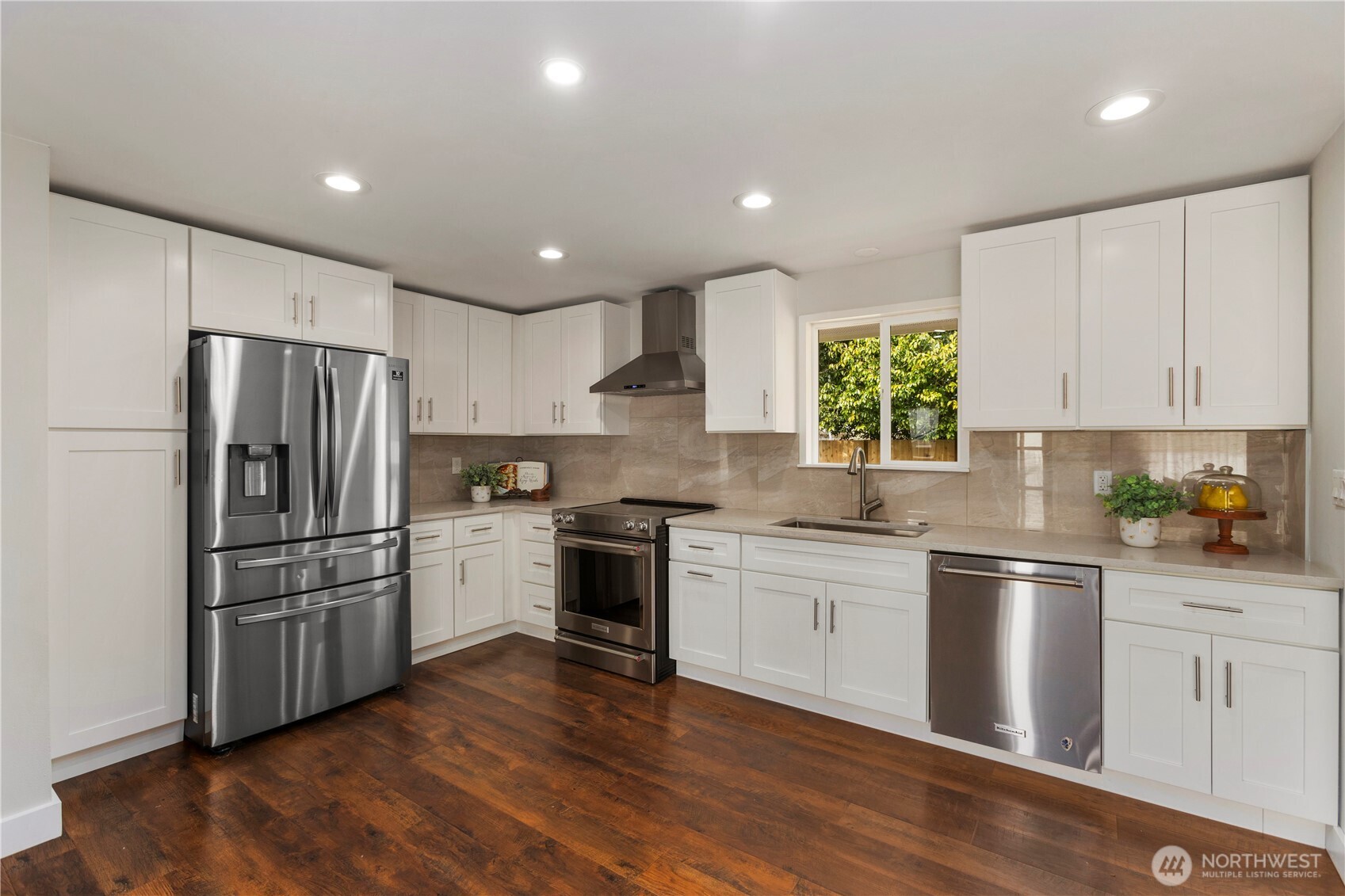 701 105th SW