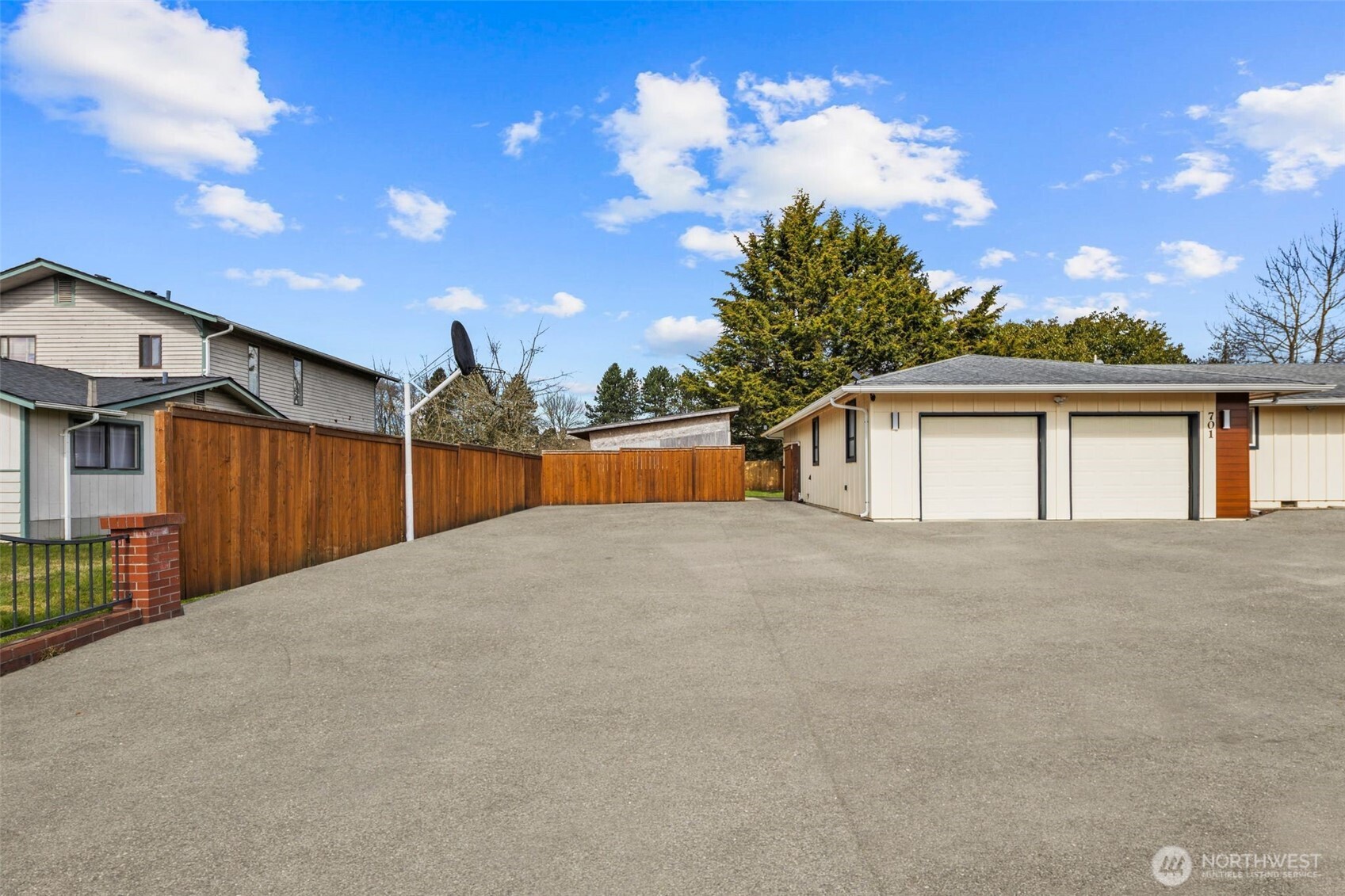 701 105th SW