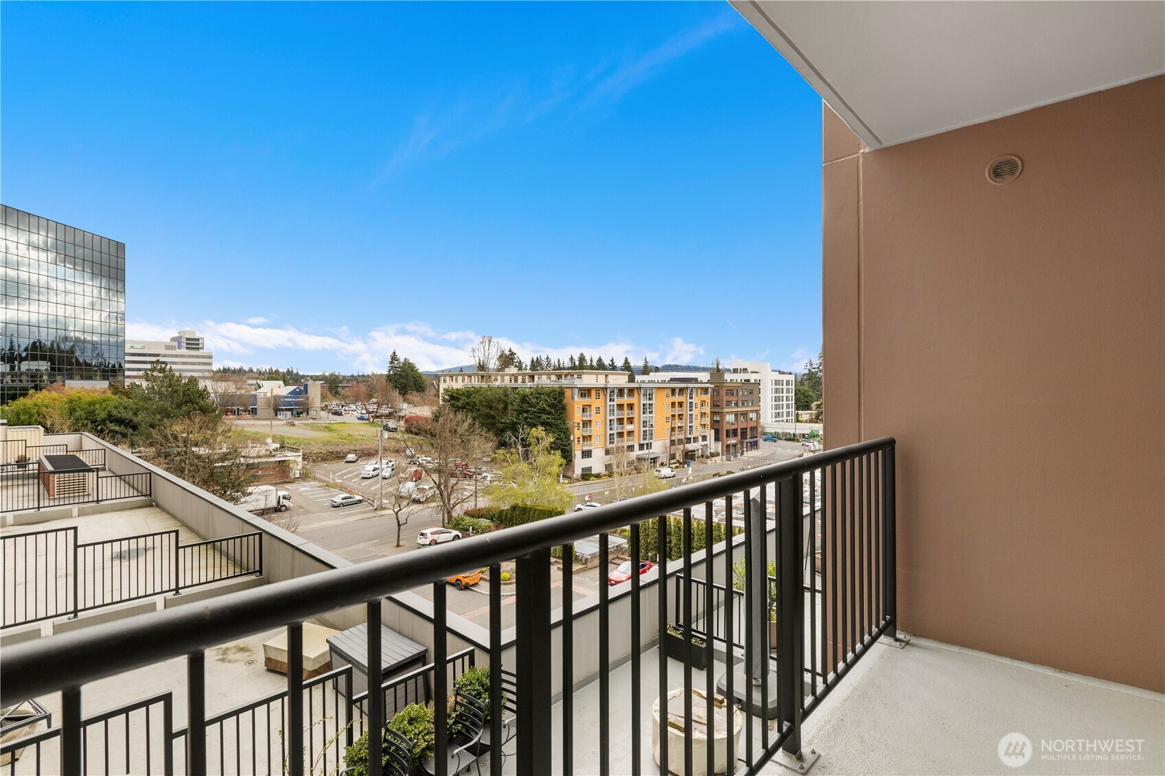 177 107th Avenue NE Unit: 810