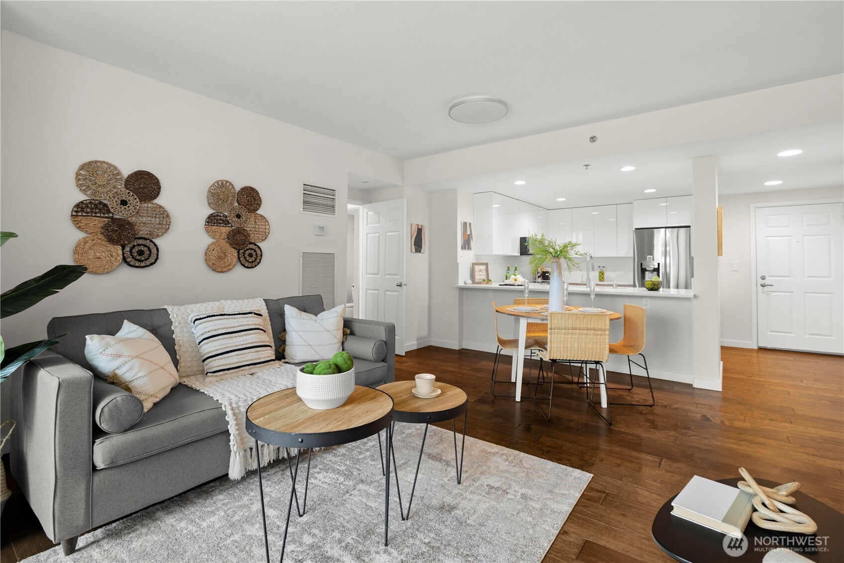 177 107th Avenue NE Unit: 810