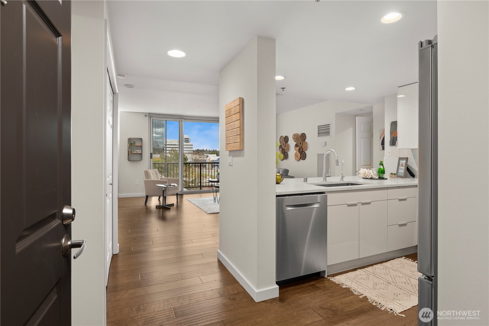 177 107th Avenue NE Unit: 810