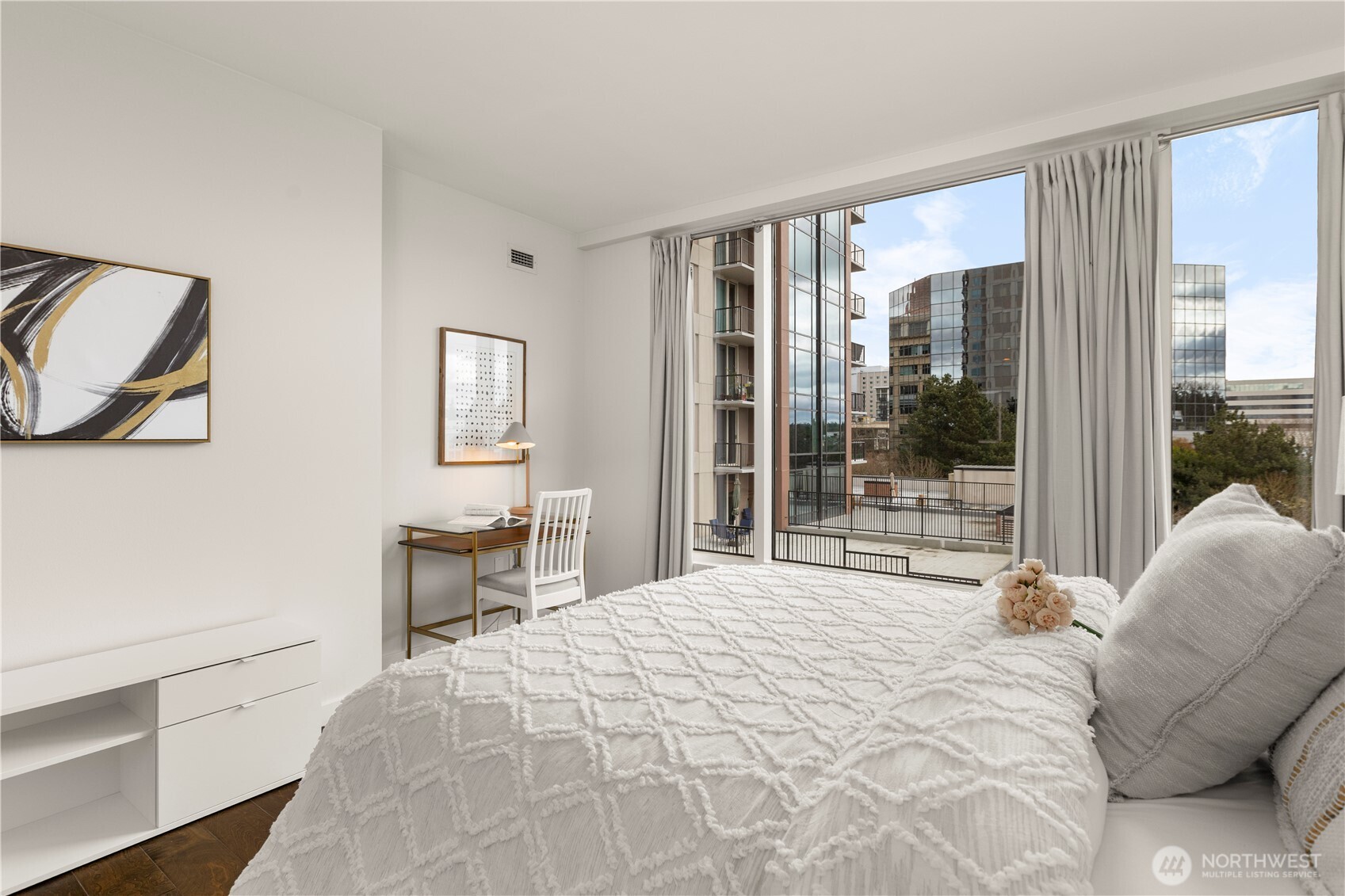 177 107th Avenue NE Unit: 810