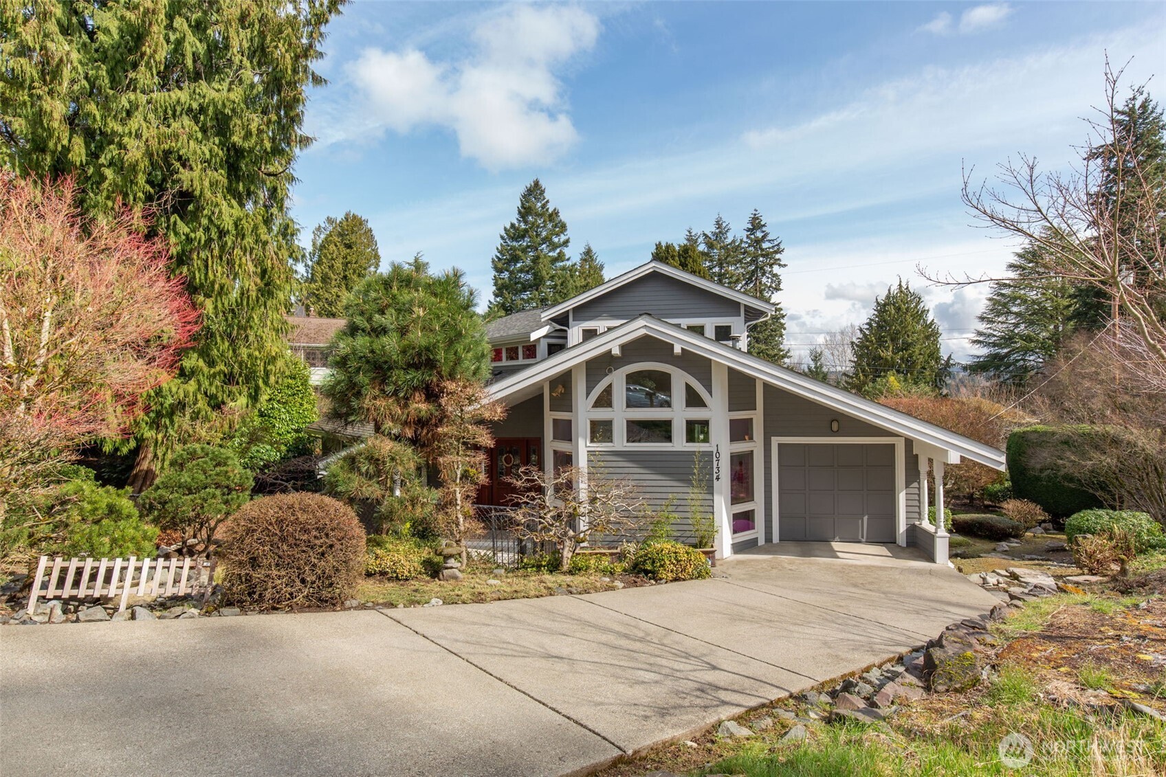 10734 Victory Lane NE