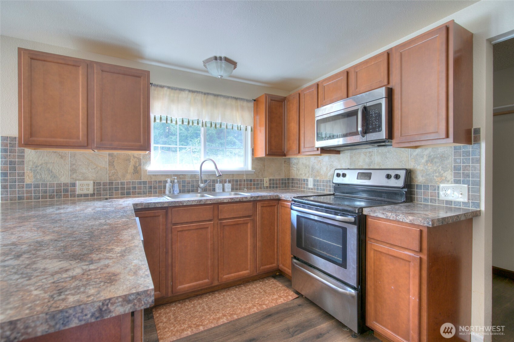 100 Bonnieview Place