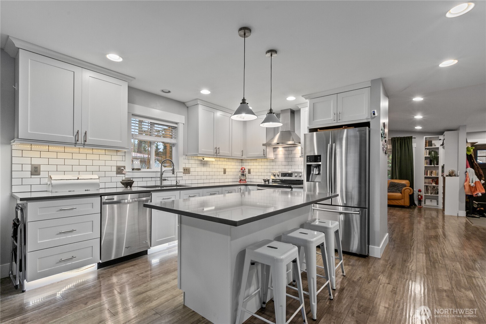 8513 Golden Valley Drive
