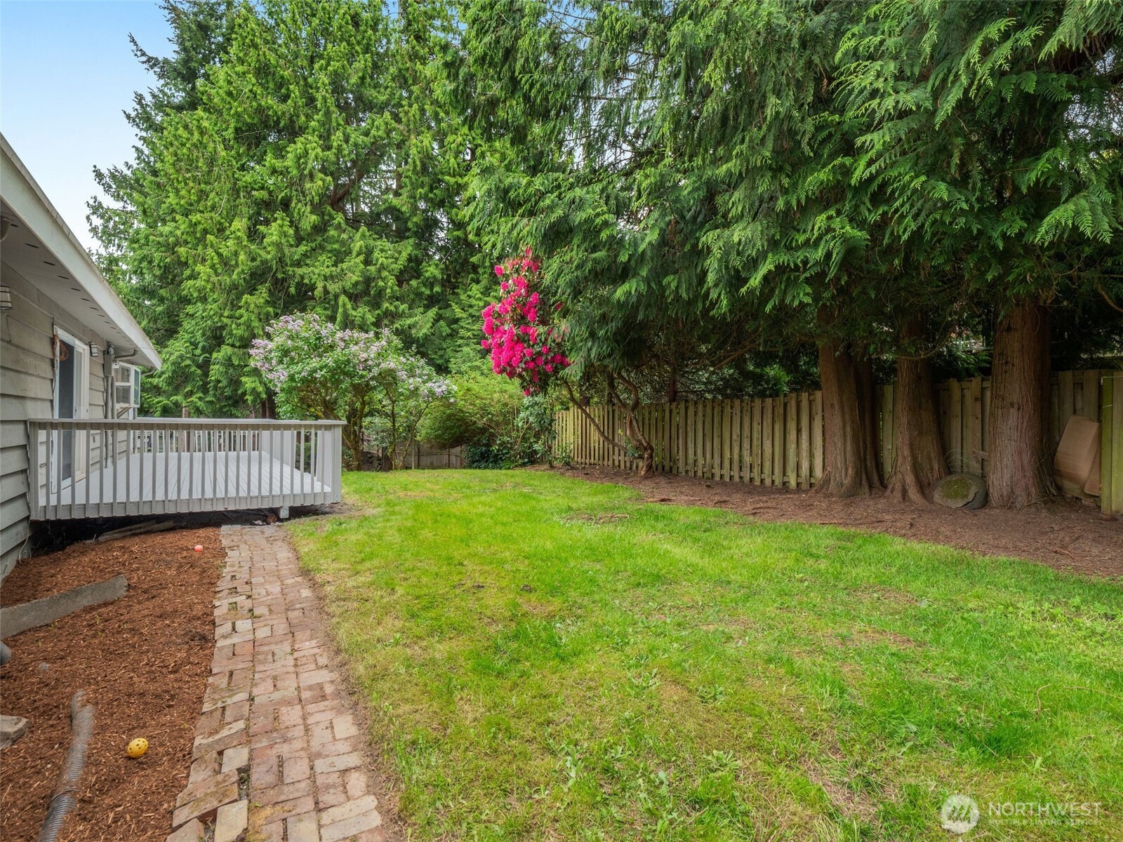 4225 NE 88th Street