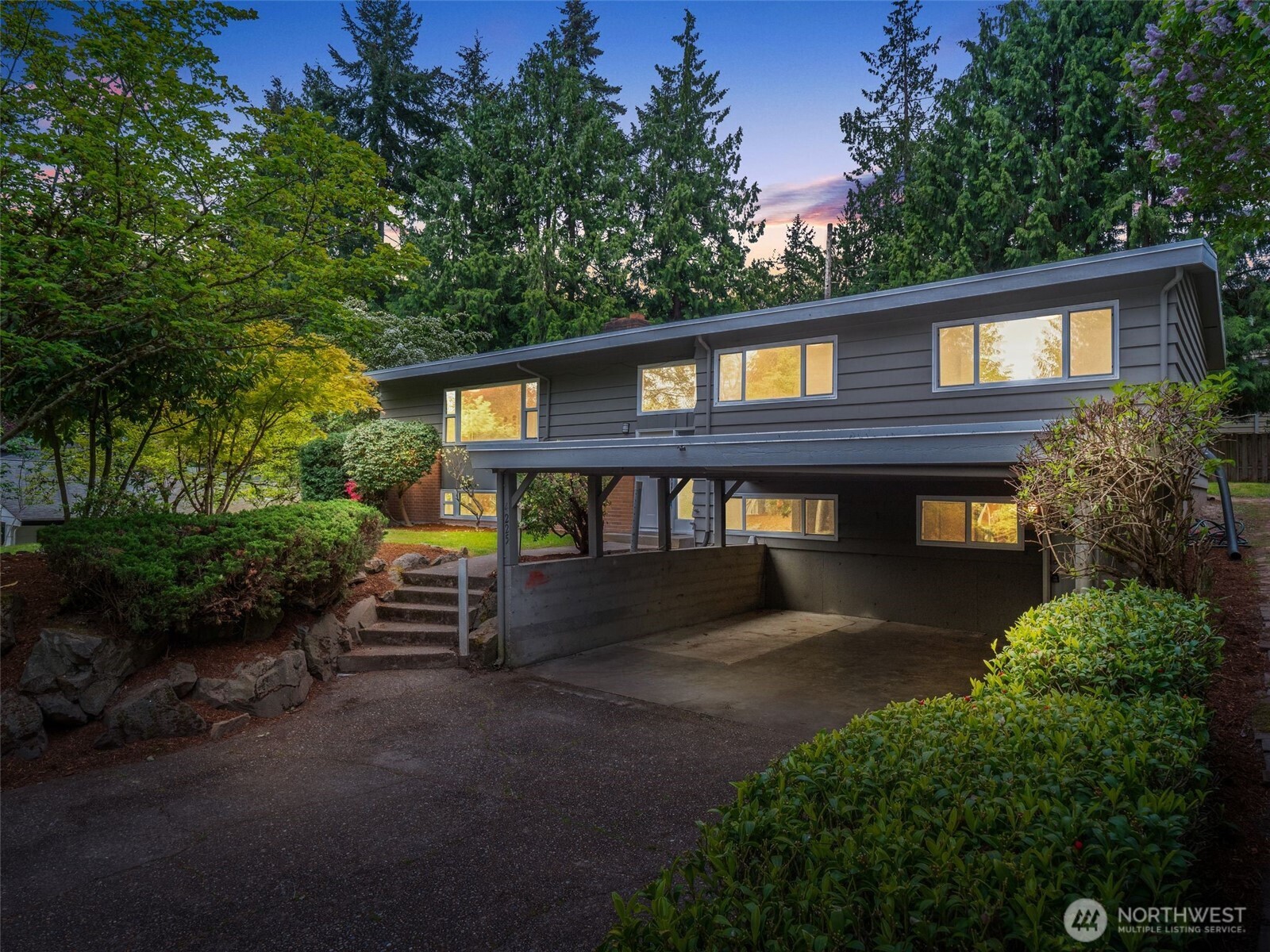4225 NE 88th Street