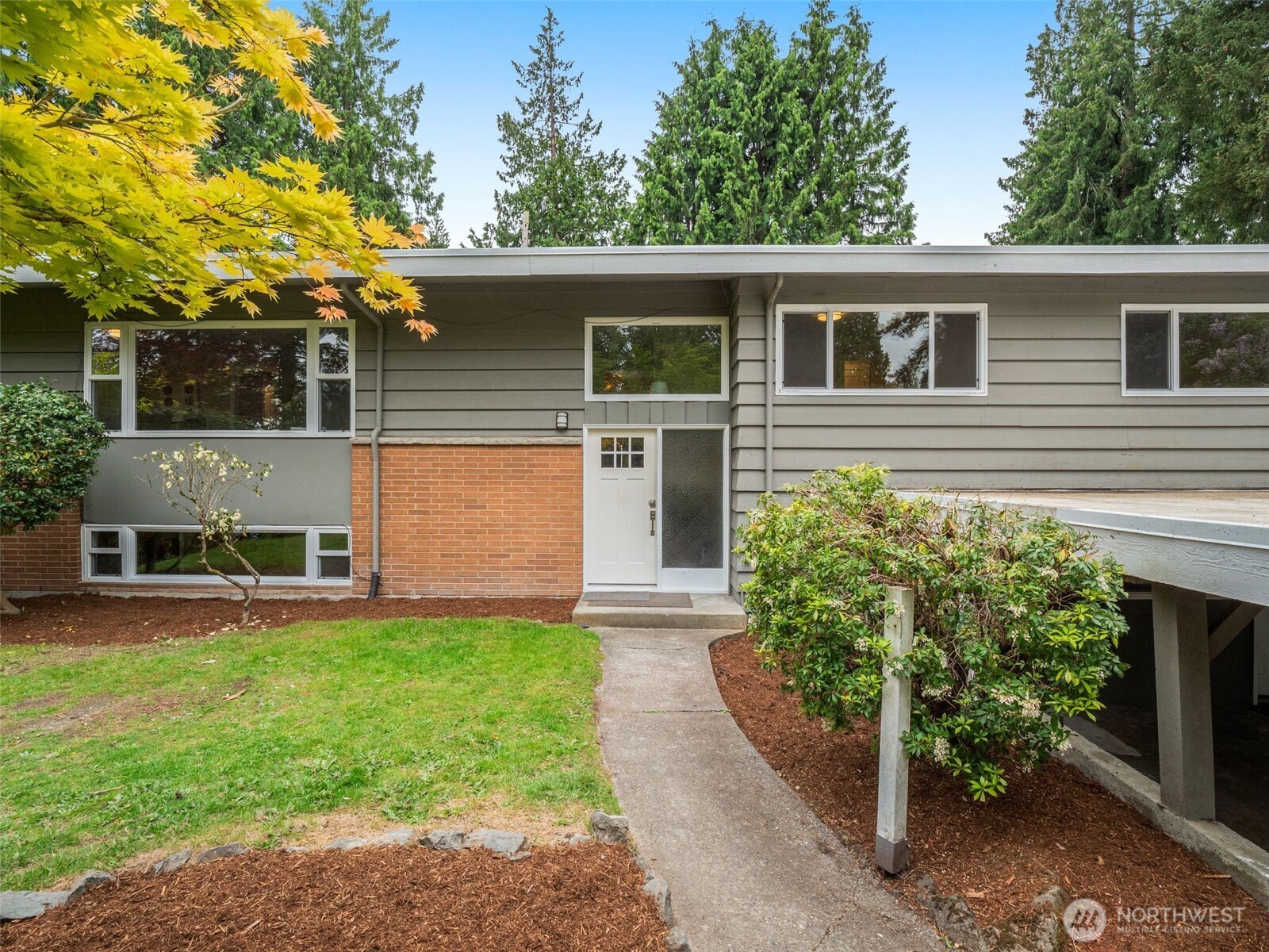 4225 NE 88th Street