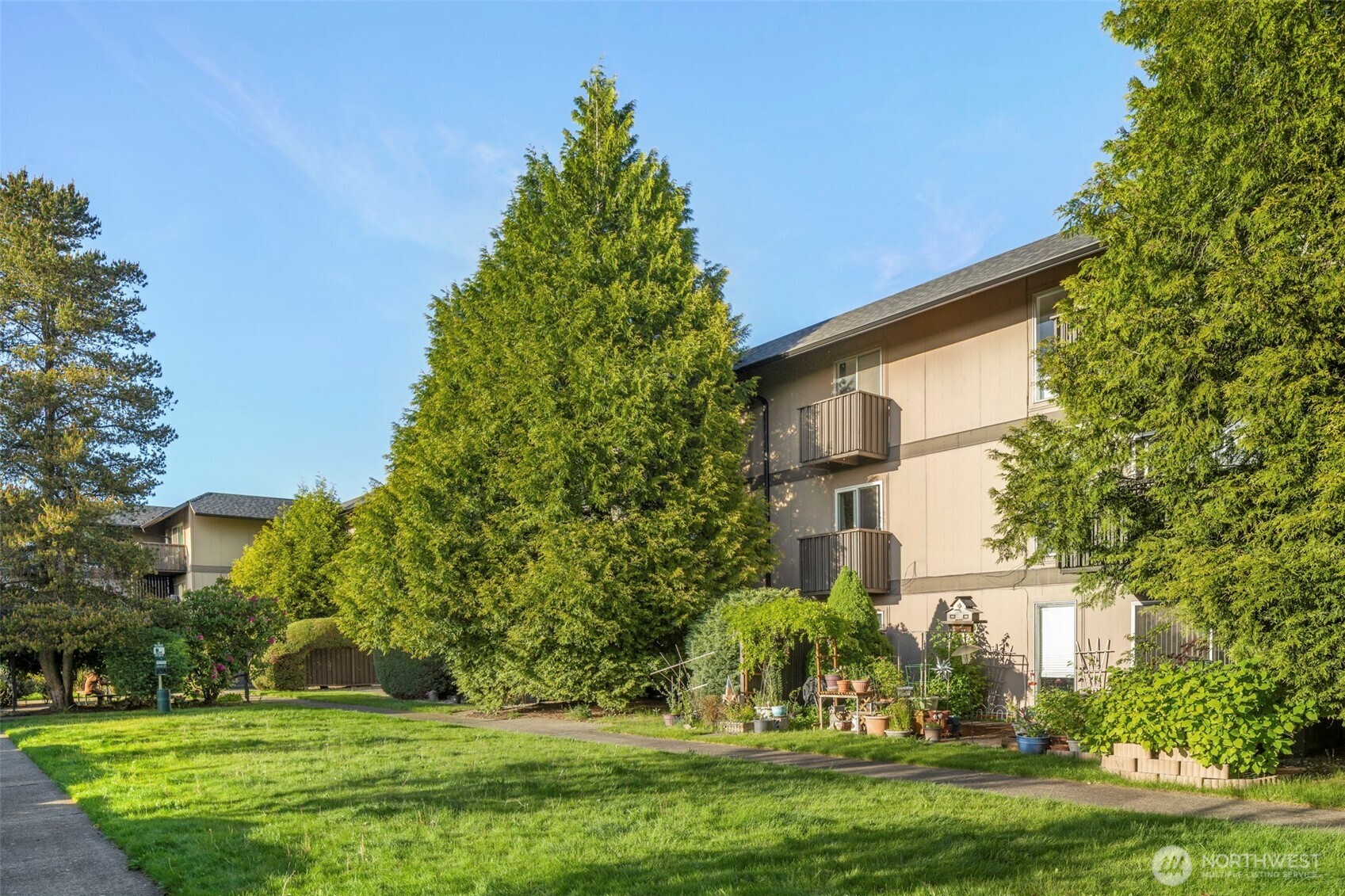 1425 S Puget Drive Unit: 213