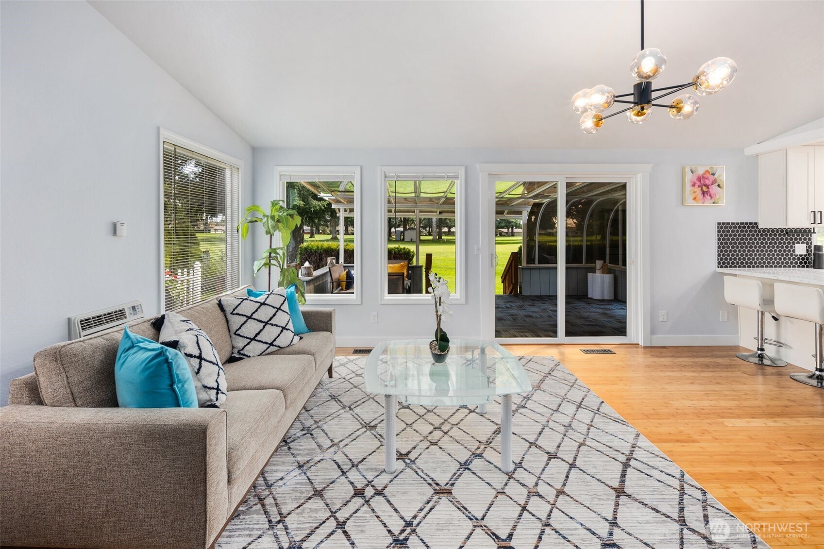 6206 Armour Drive SE