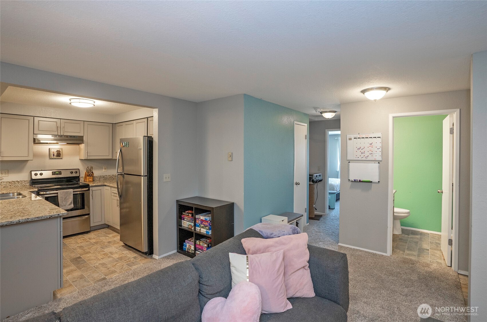 4231 NE 5th Street Unit: E201