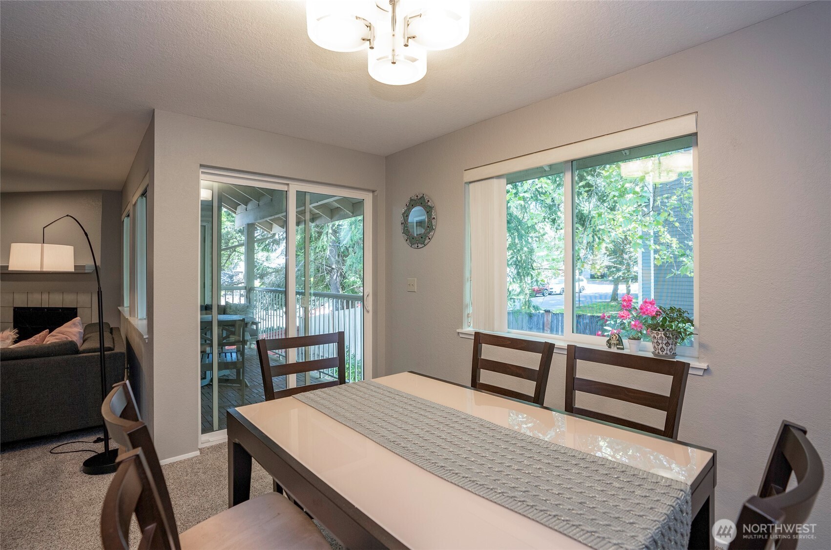 4231 NE 5th Street Unit: E201